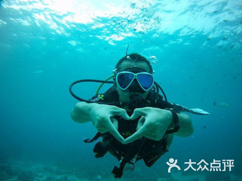 毁灭战士4
